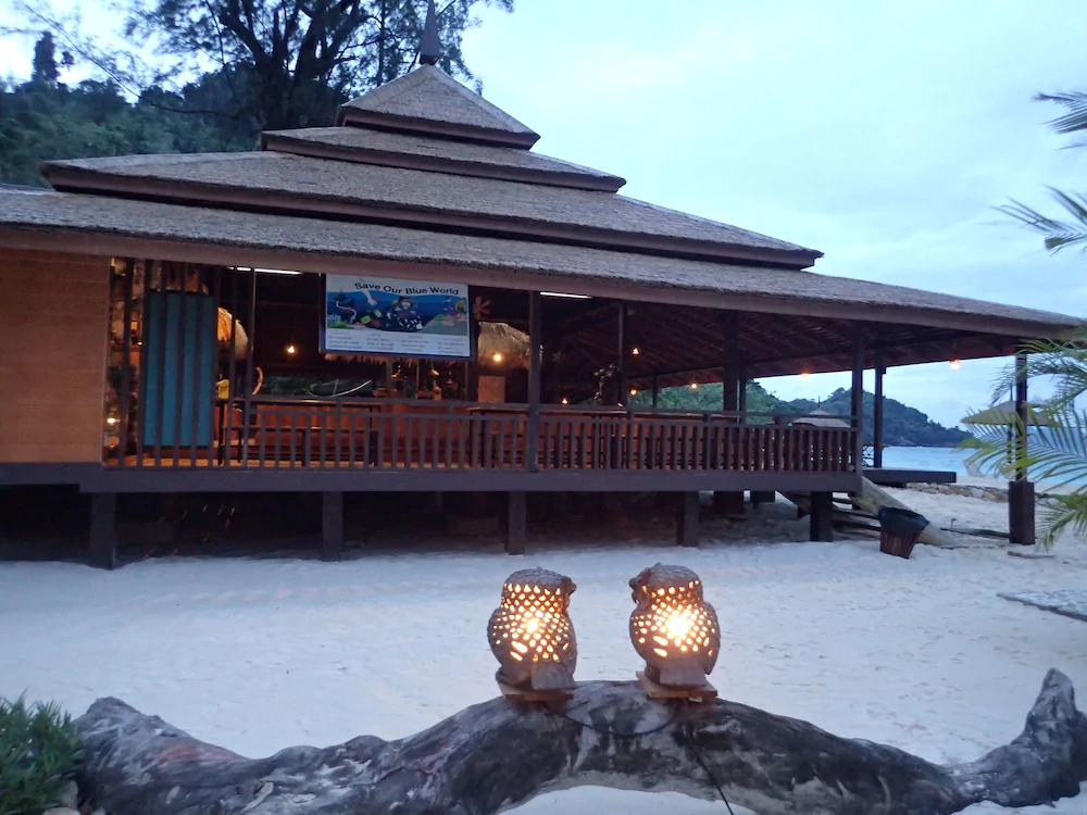 Victoria Cliff Nyaung Oo Phee Island