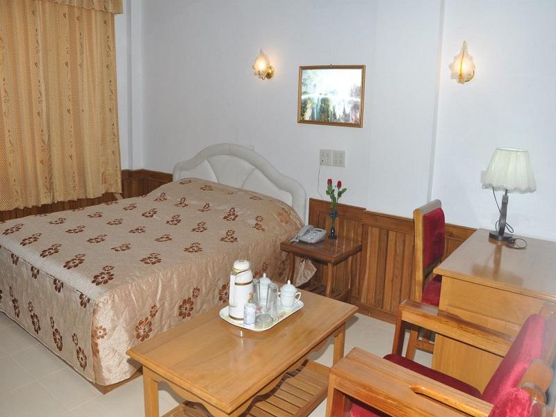 Golden Star Hotel