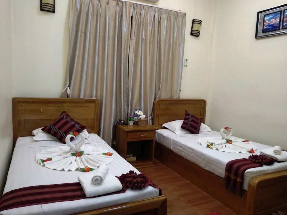 Golden Hill Kayah Hotel