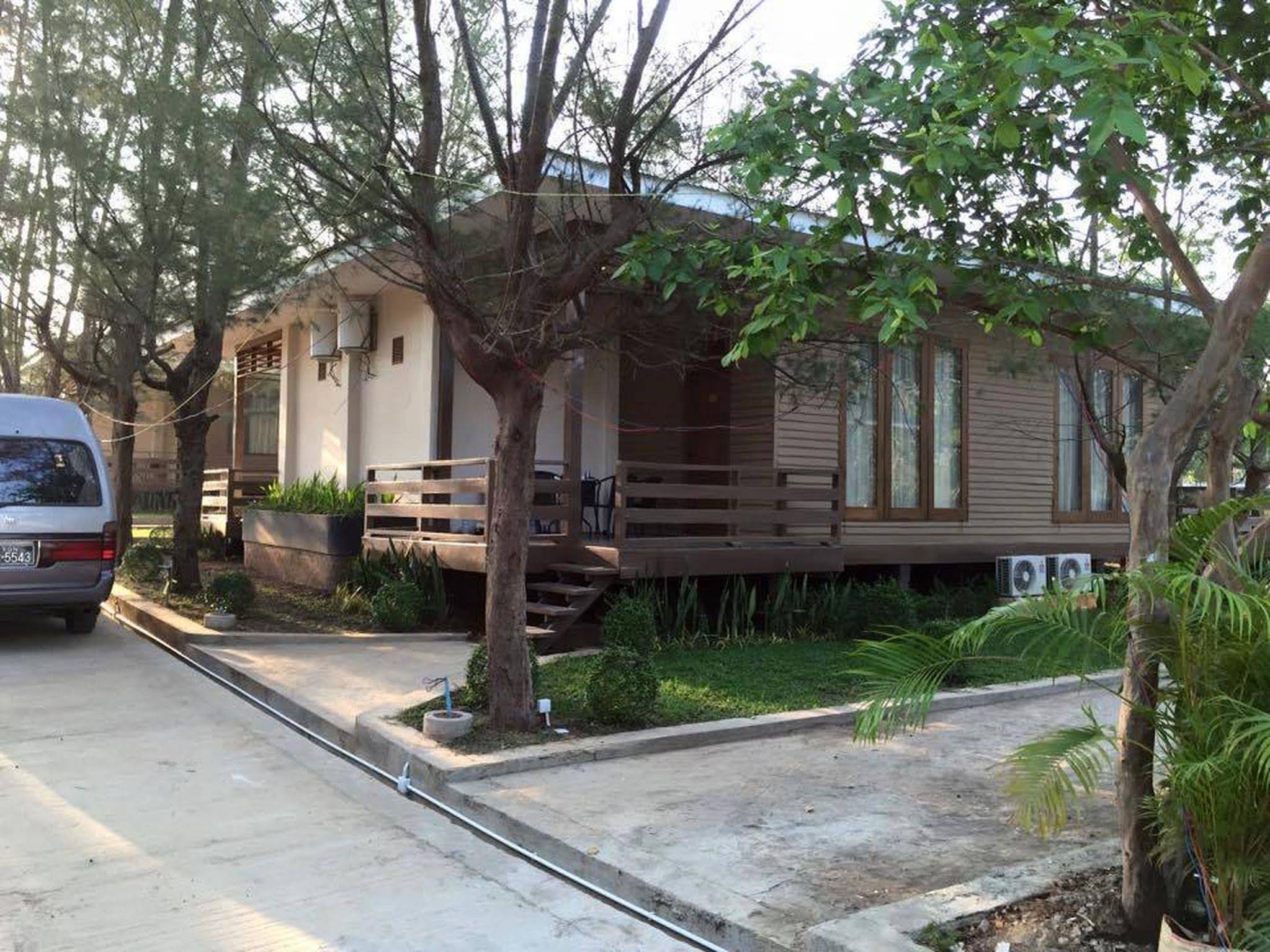 Keinnara Loikaw Aka Kayah Resort