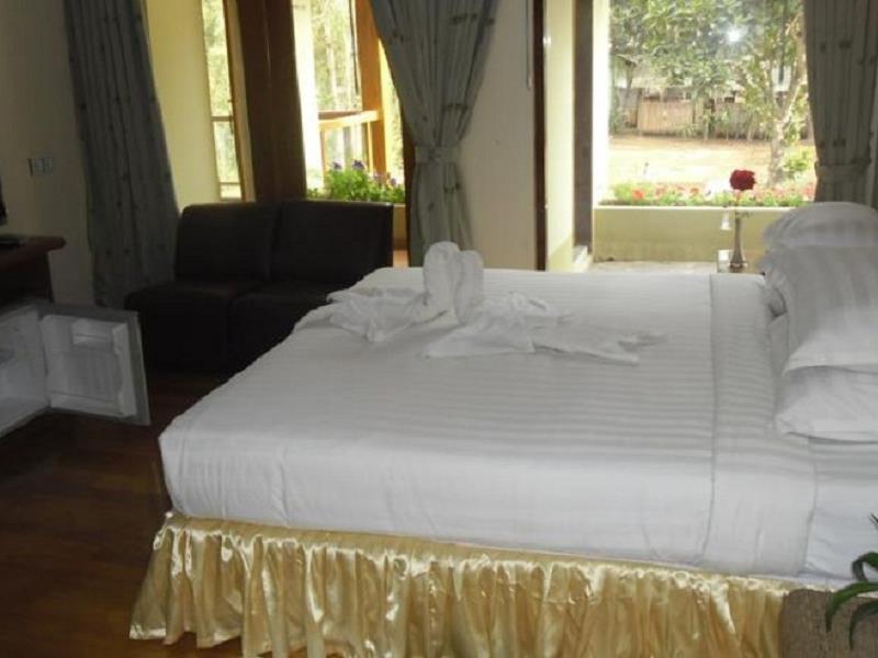 Cherry May Hotel