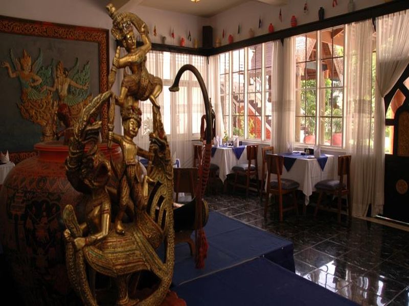 Emerald Land Inn Hotel