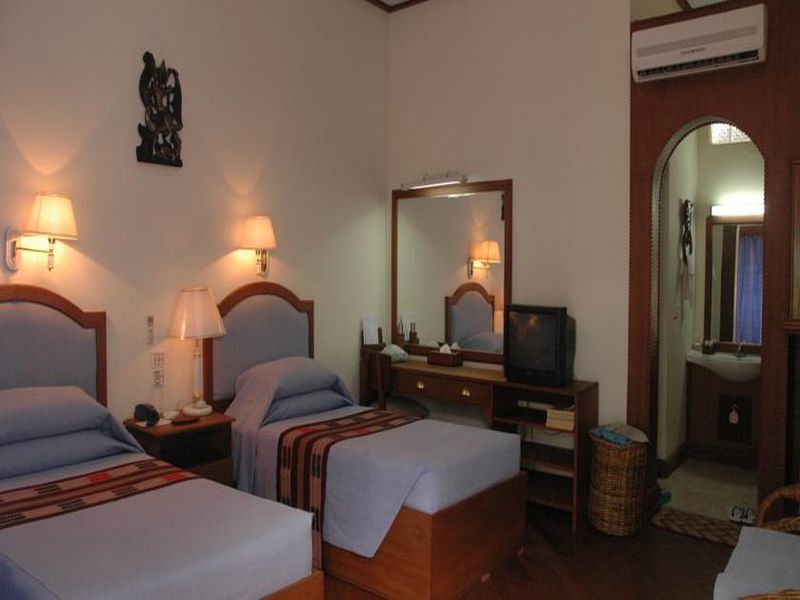 Emerald Land Inn Hotel