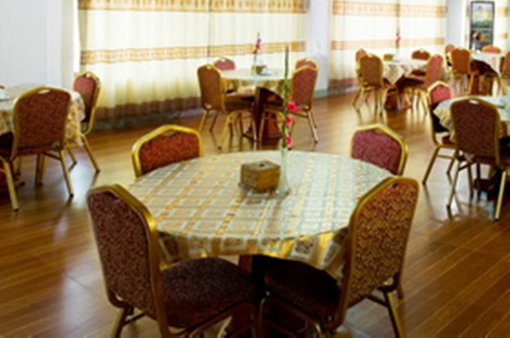 Golden Country Hotel