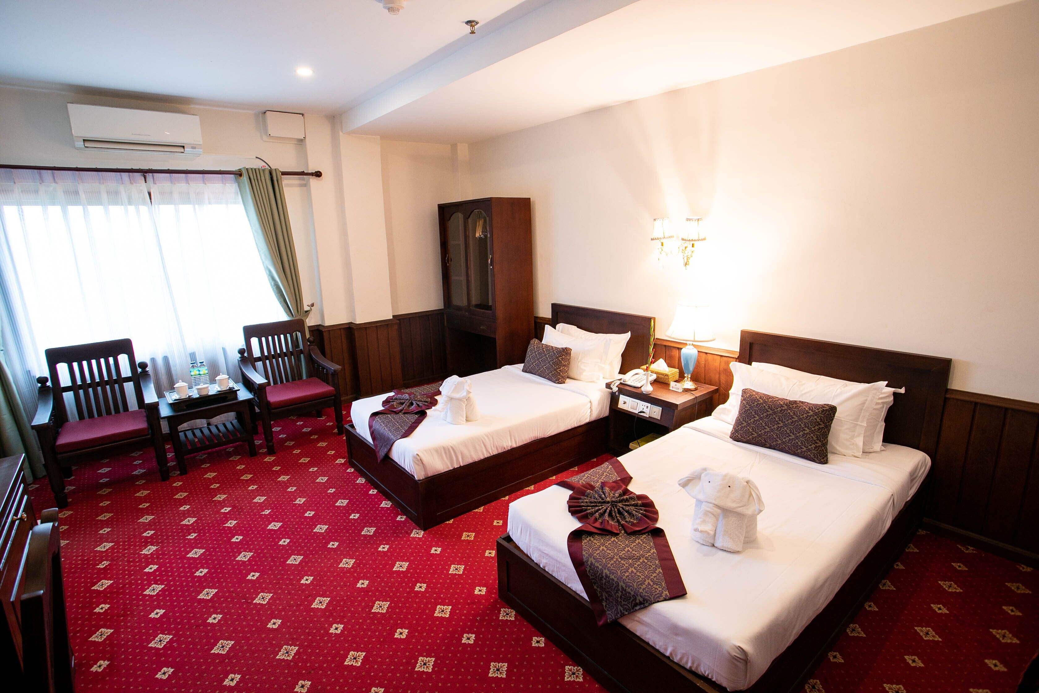 Golden Country Hotel