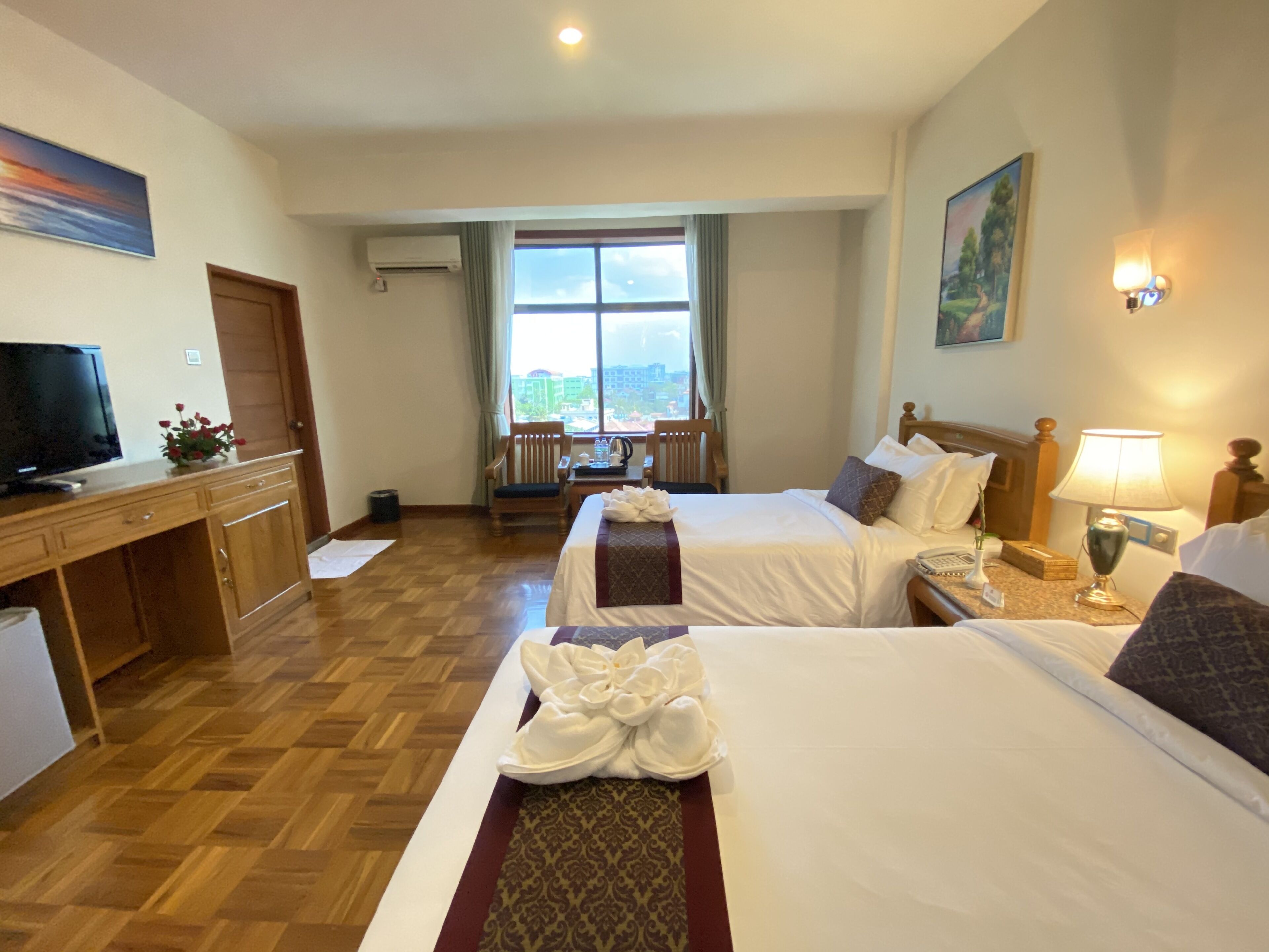 Golden Country Hotel