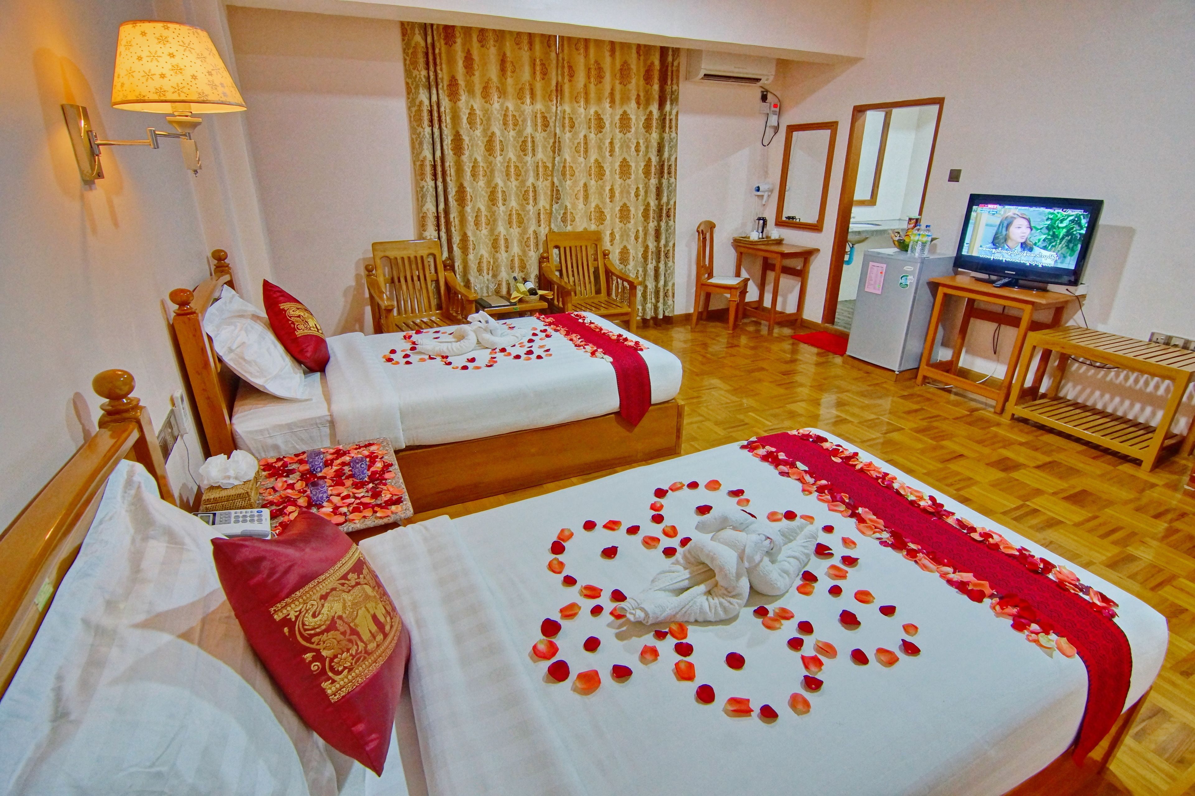 Golden Country Hotel