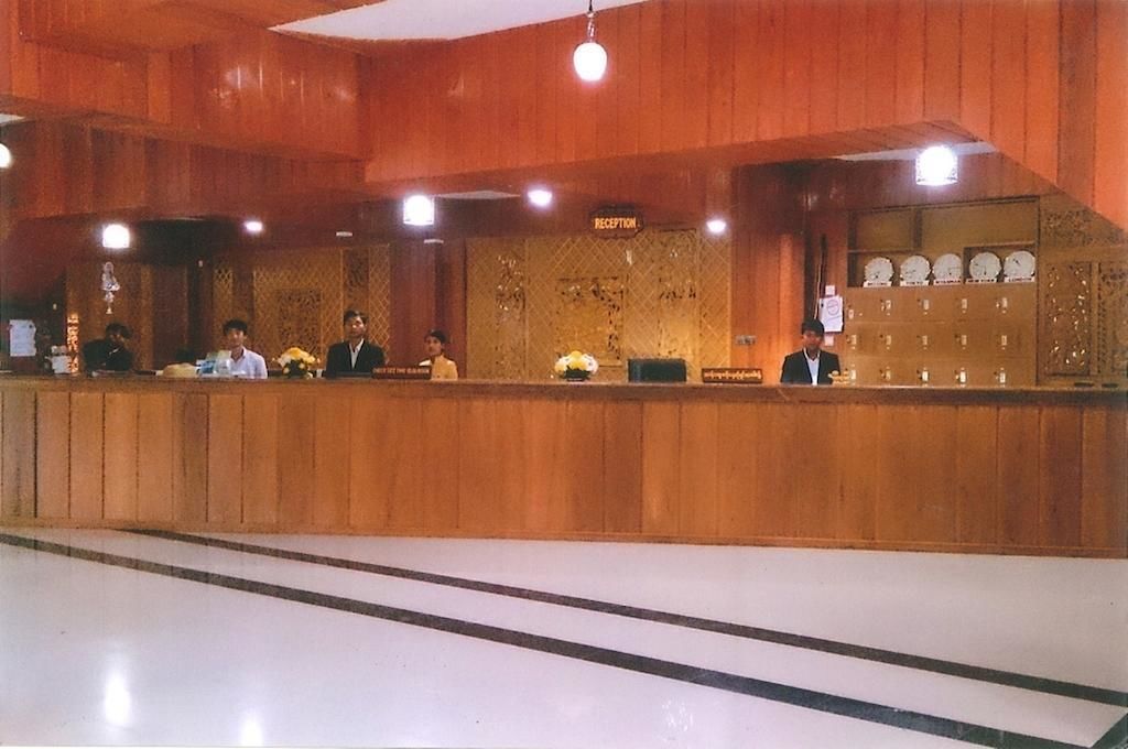 Golden Country Hotel