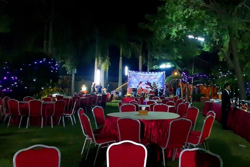 Golden Country Hotel