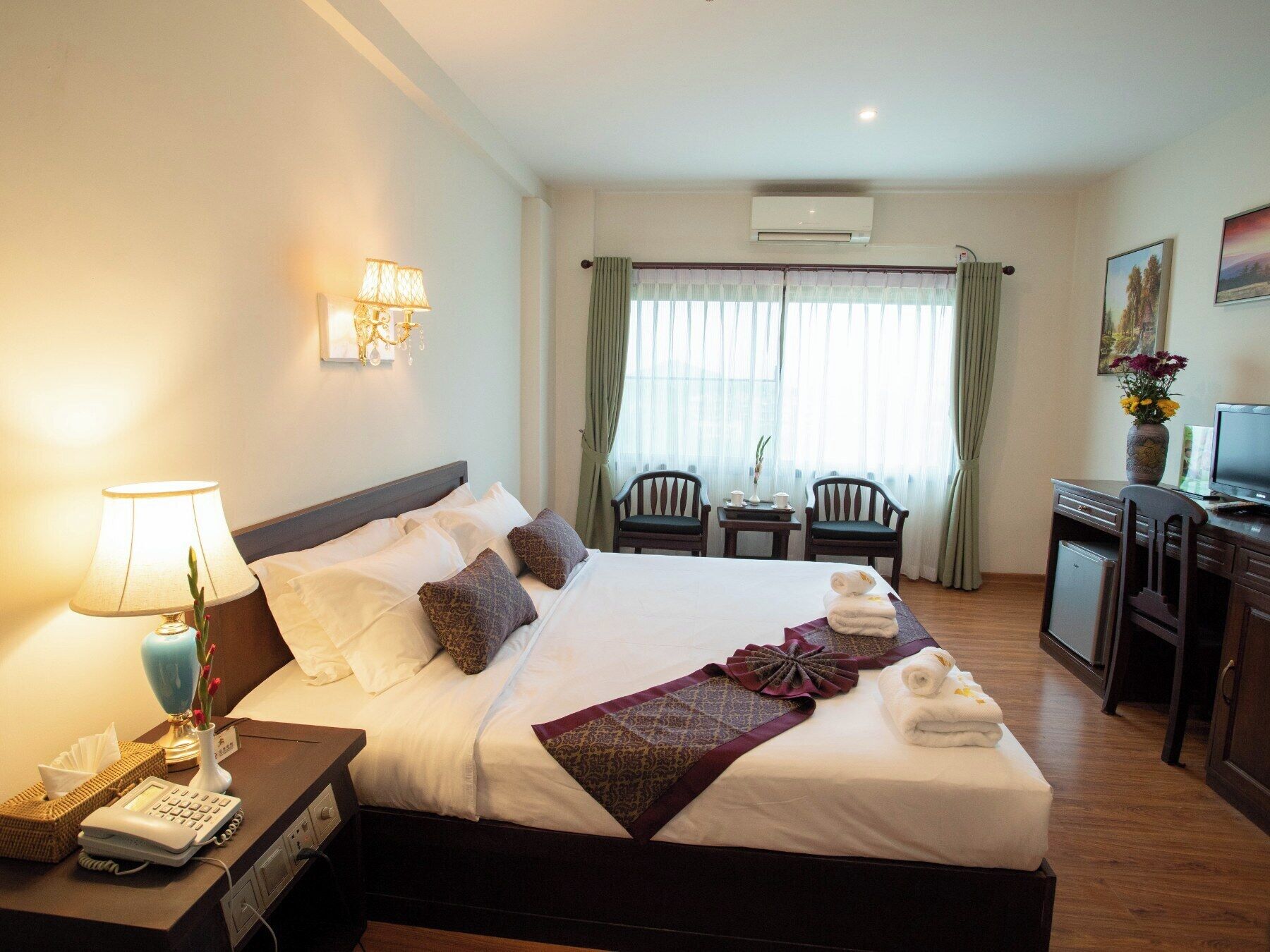 Golden Country Hotel