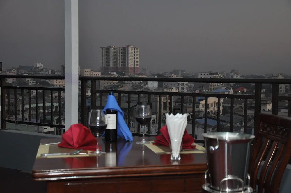 Hotel 89