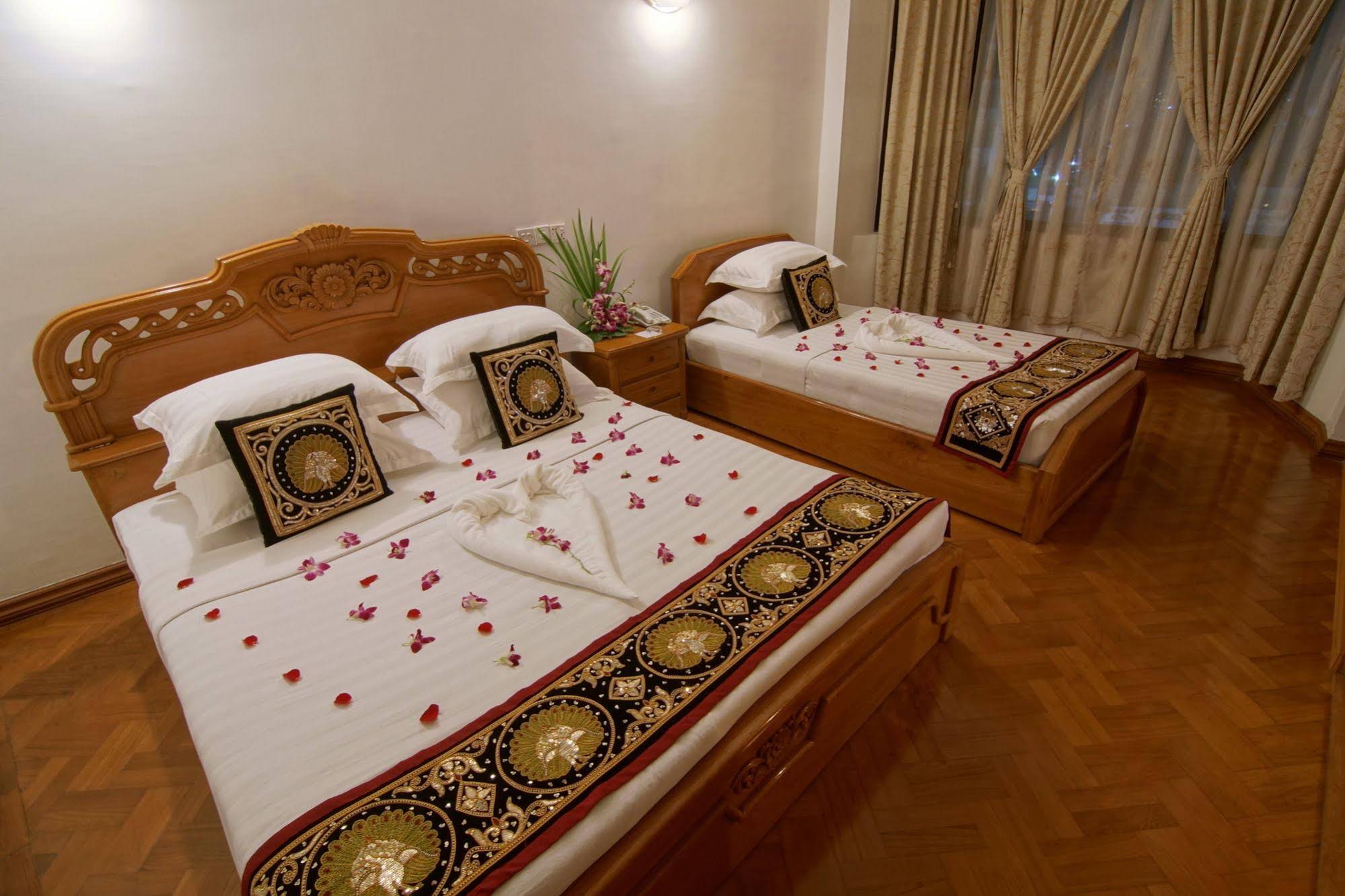 Hotel Mandalay