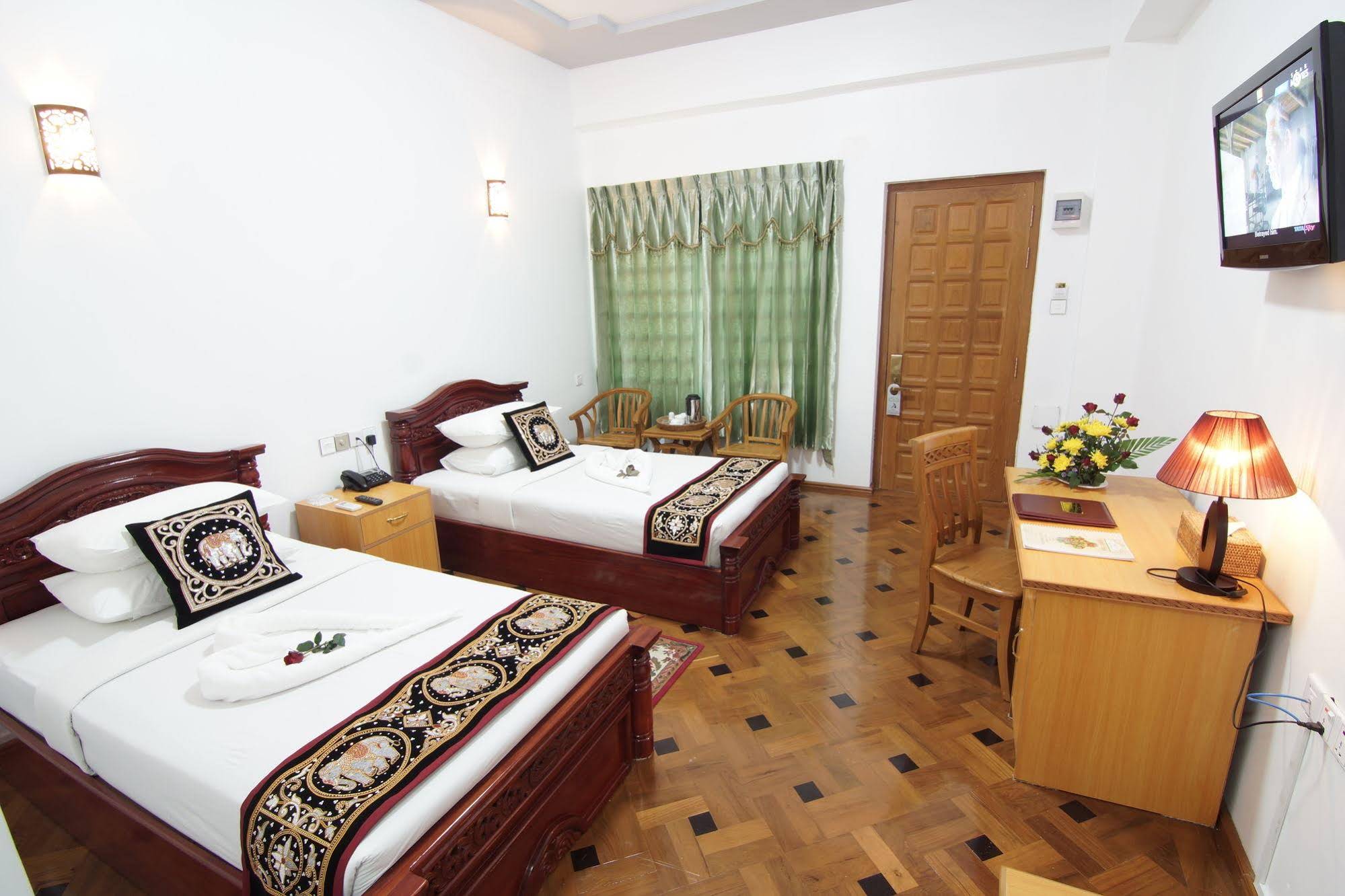 Hotel Mandalay