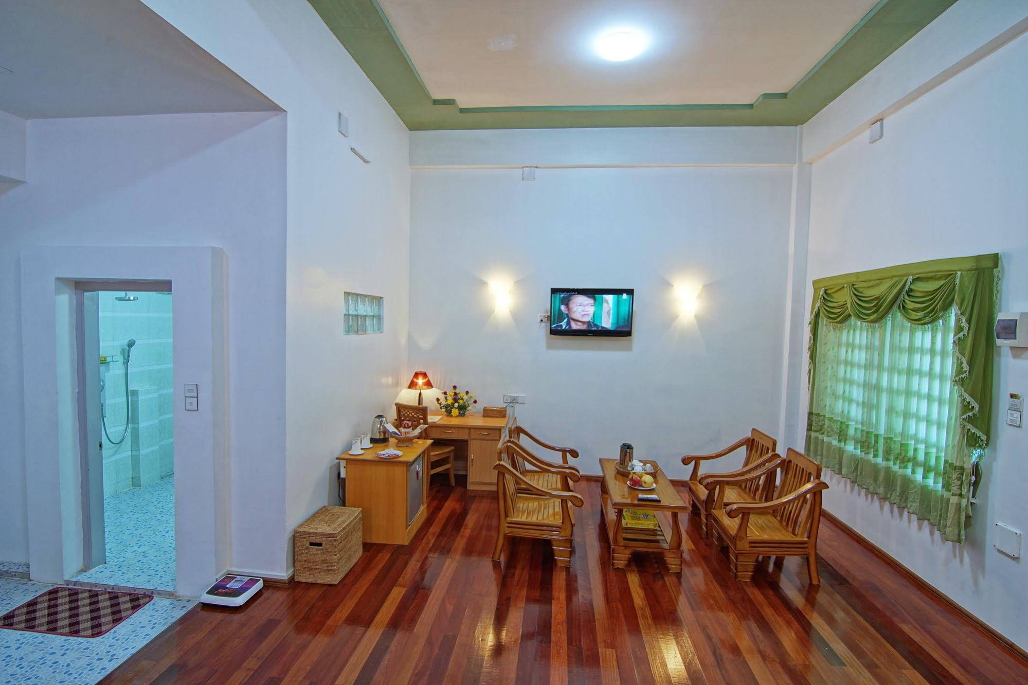 Hotel Mandalay