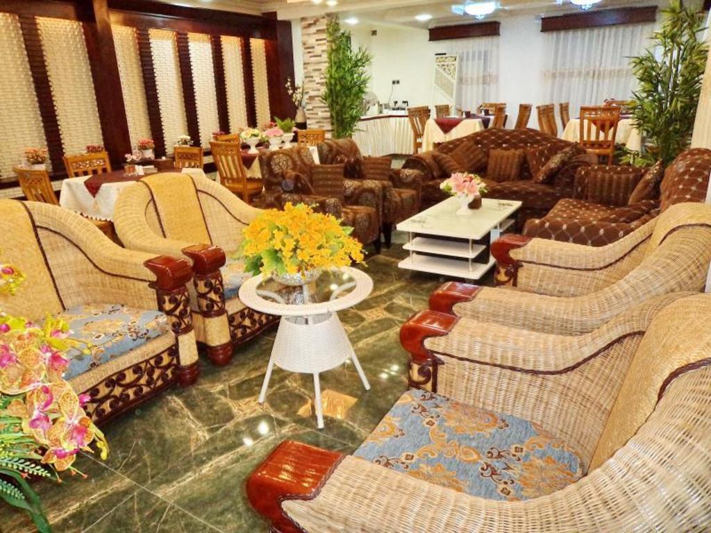 Hotel Sahara