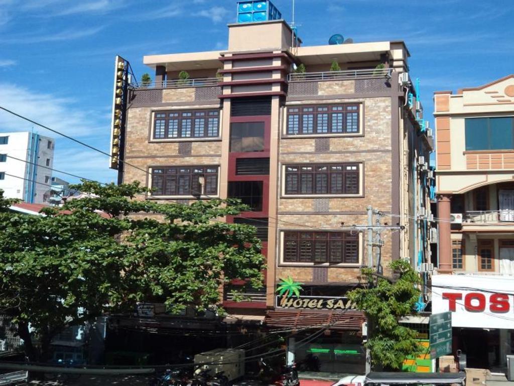 Hotel Sahara