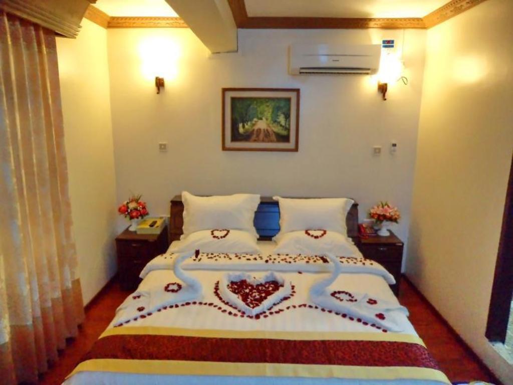 Hotel Sahara