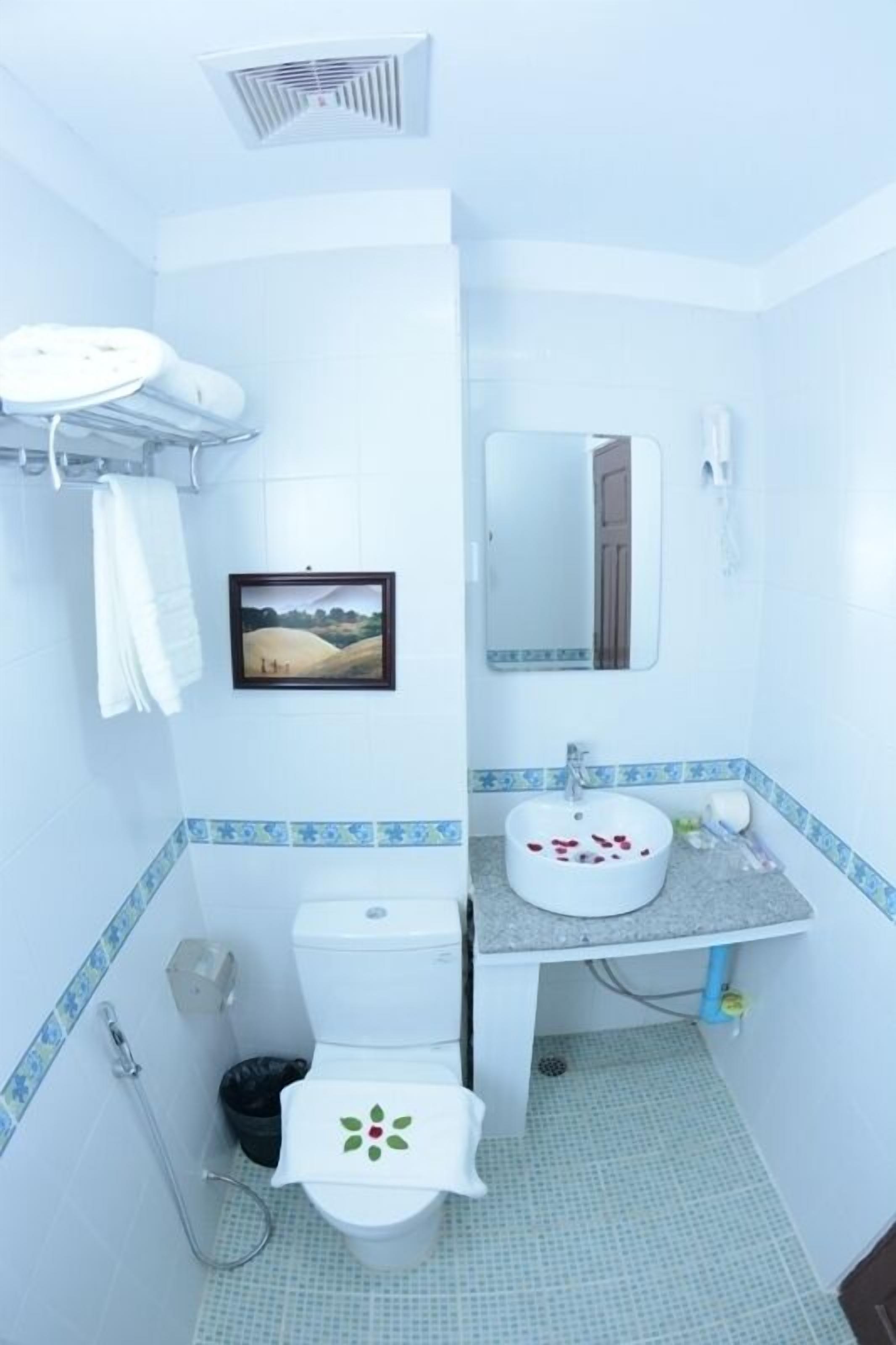 Kaung Myint Hotel
