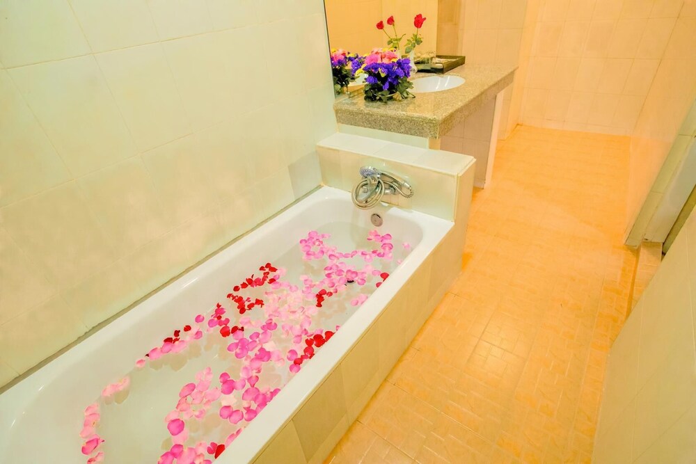 Mandalay E-outfitting Boutique Hotel