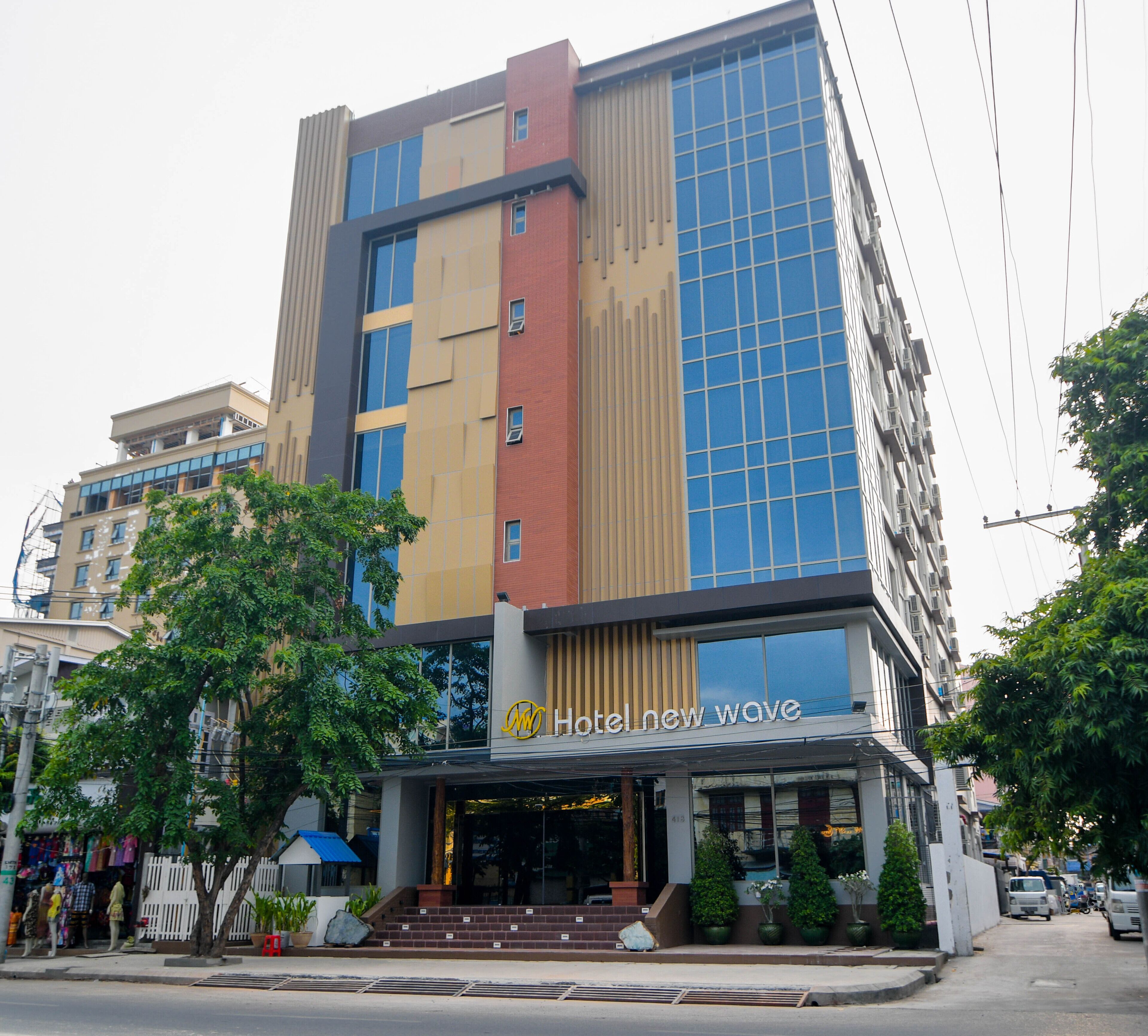New Wave Hotel