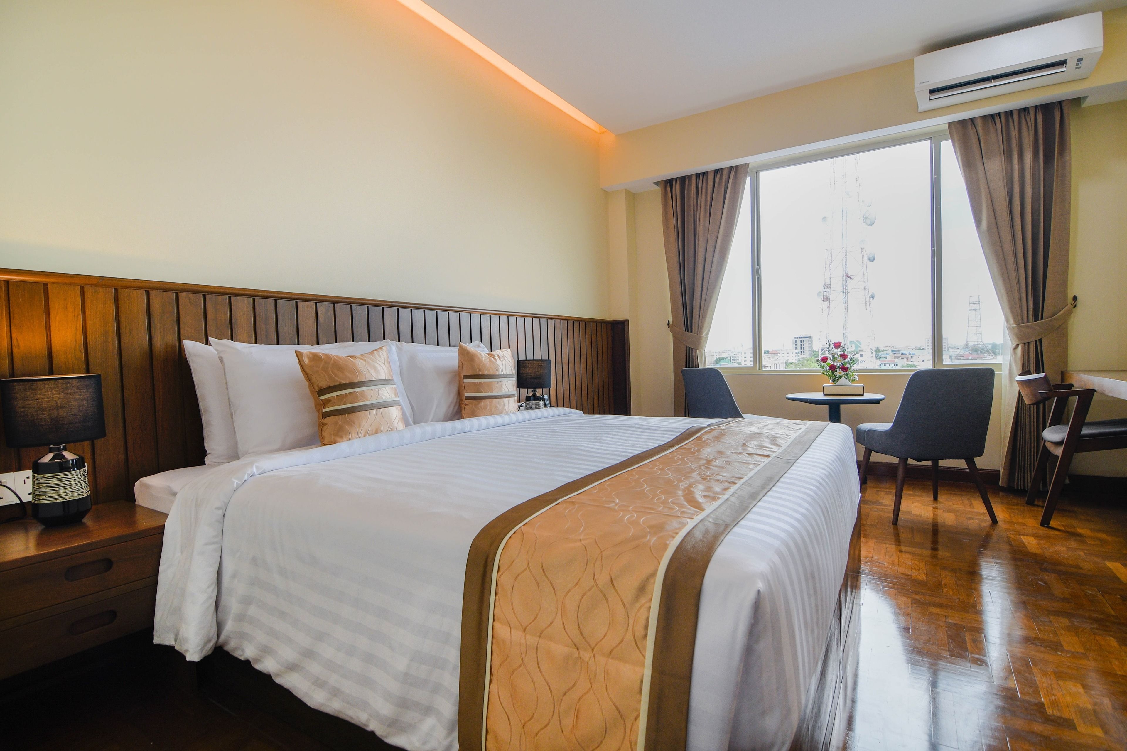 New Wave Hotel