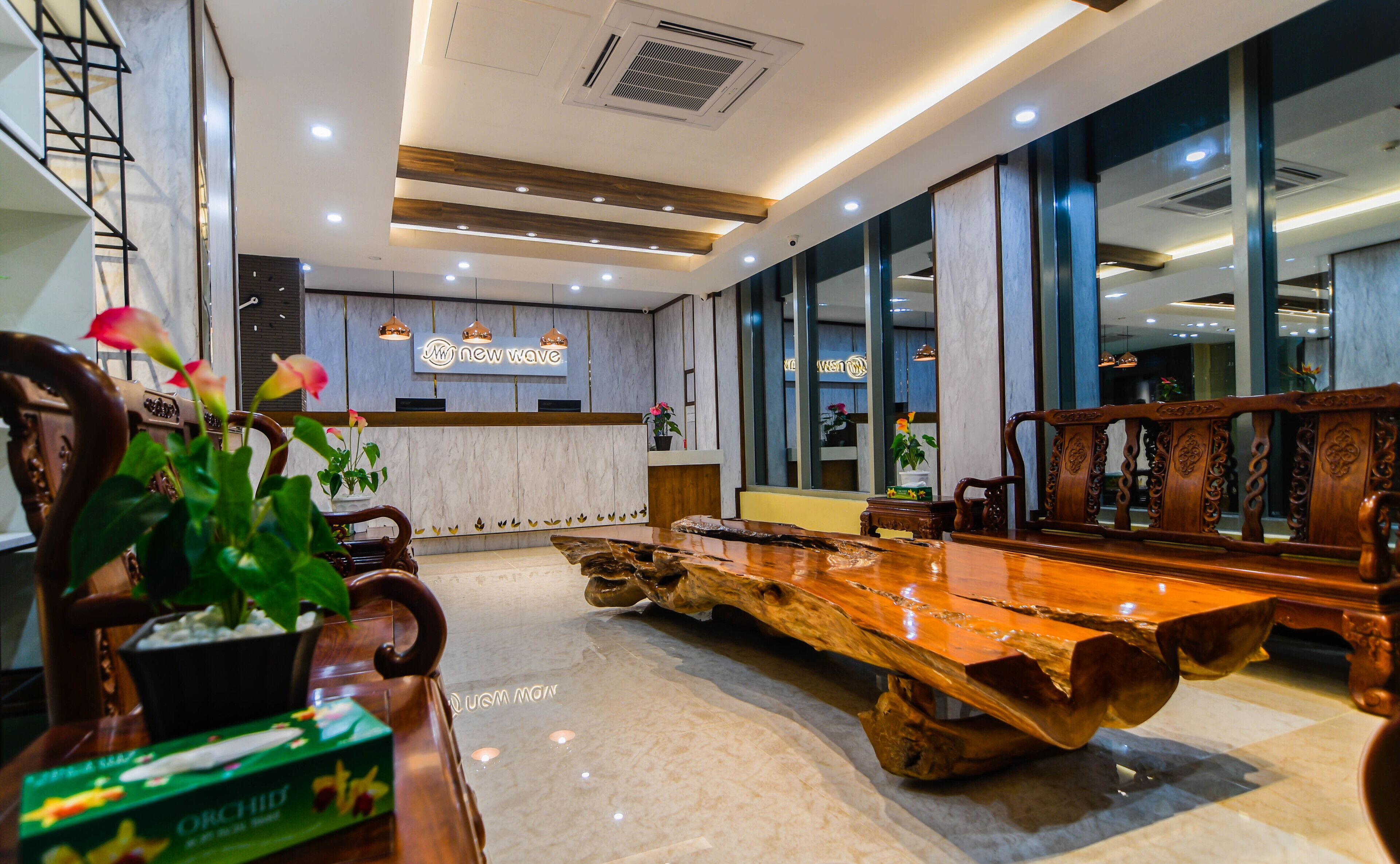 New Wave Hotel