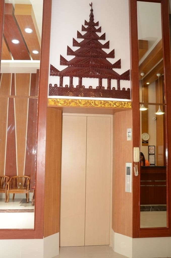 Nylon Hotel