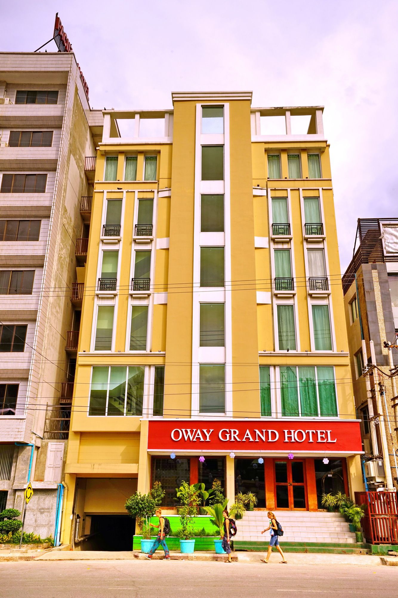 Oway Grand Hotel