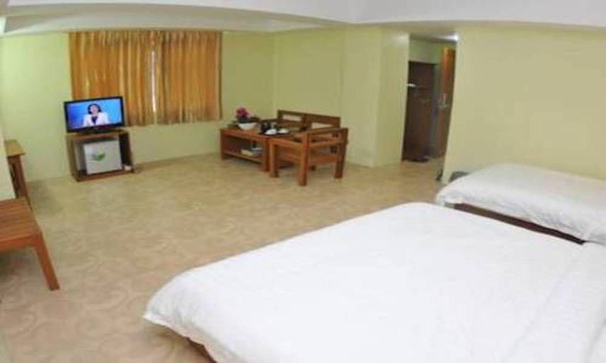 Shwe Phyu Hotel