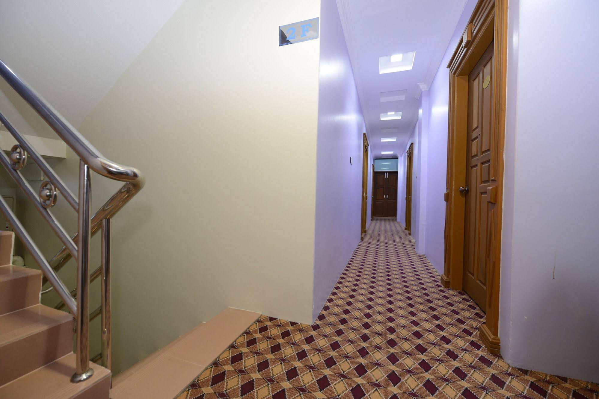 Win Star Hotel