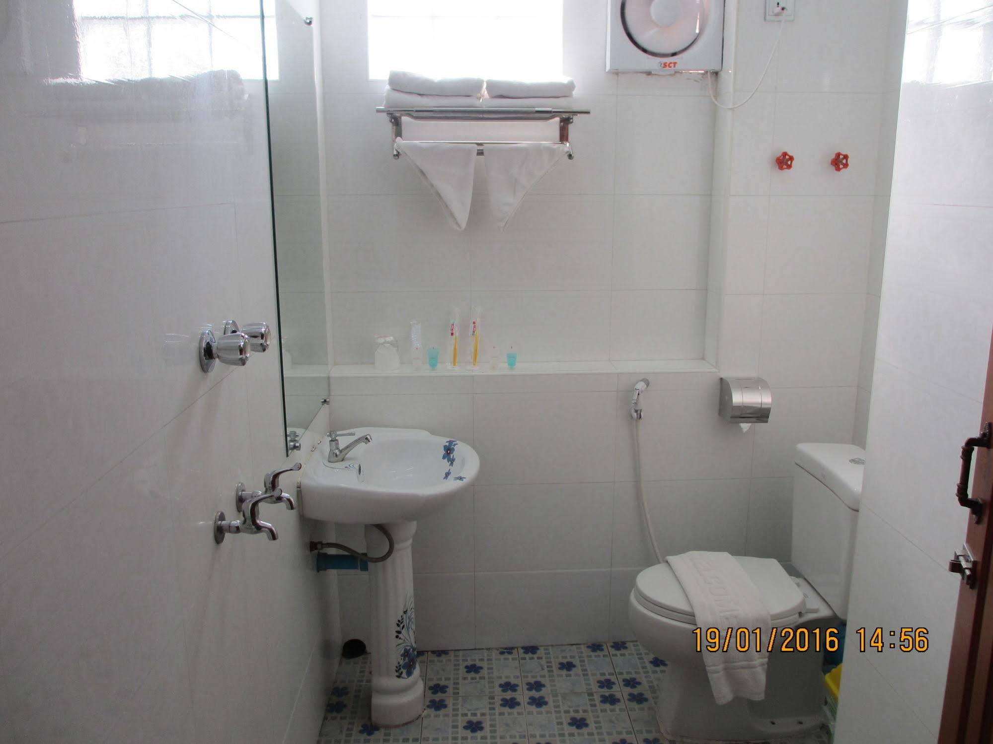 Win Star Hotel