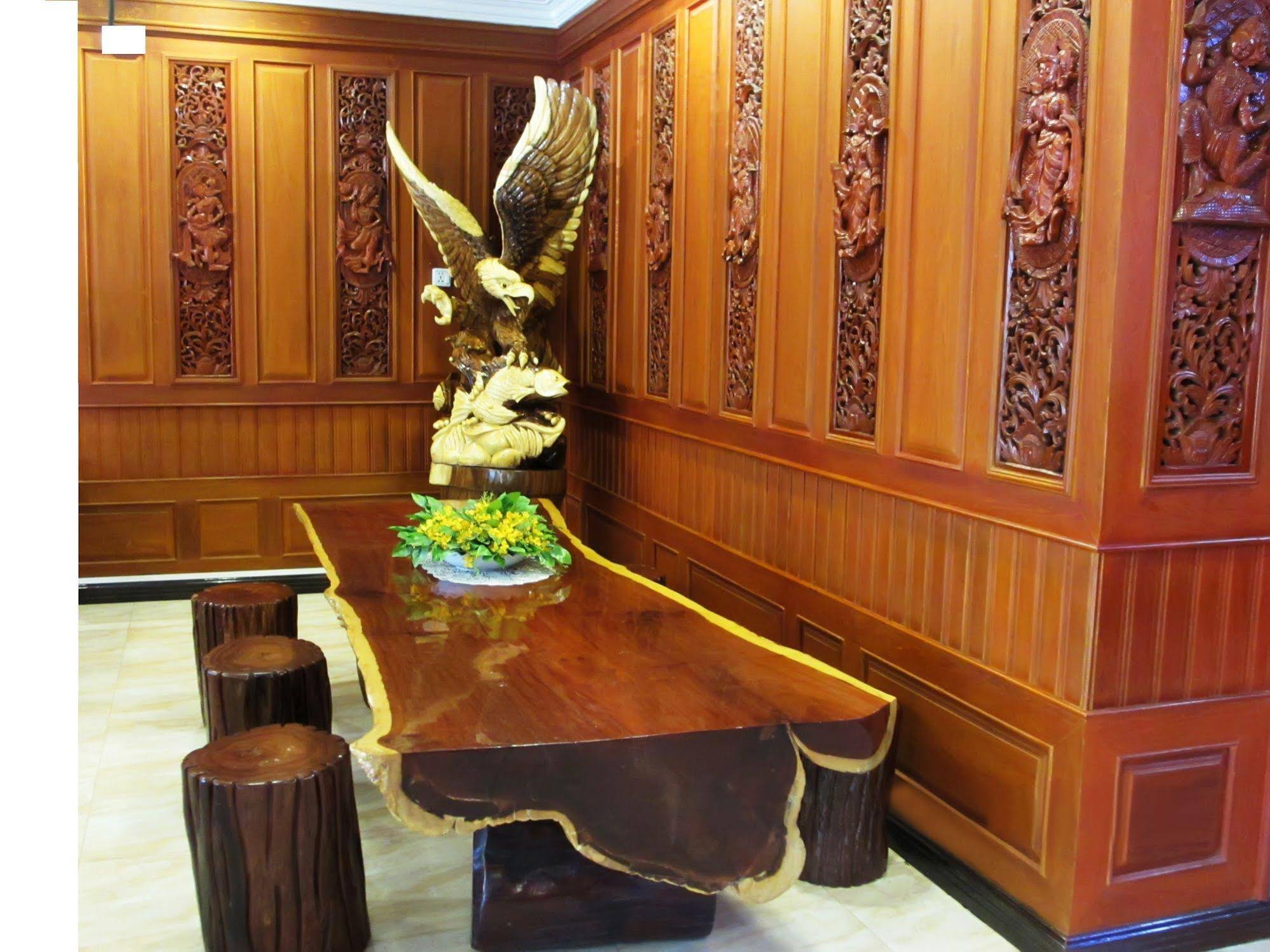 Win Star Hotel