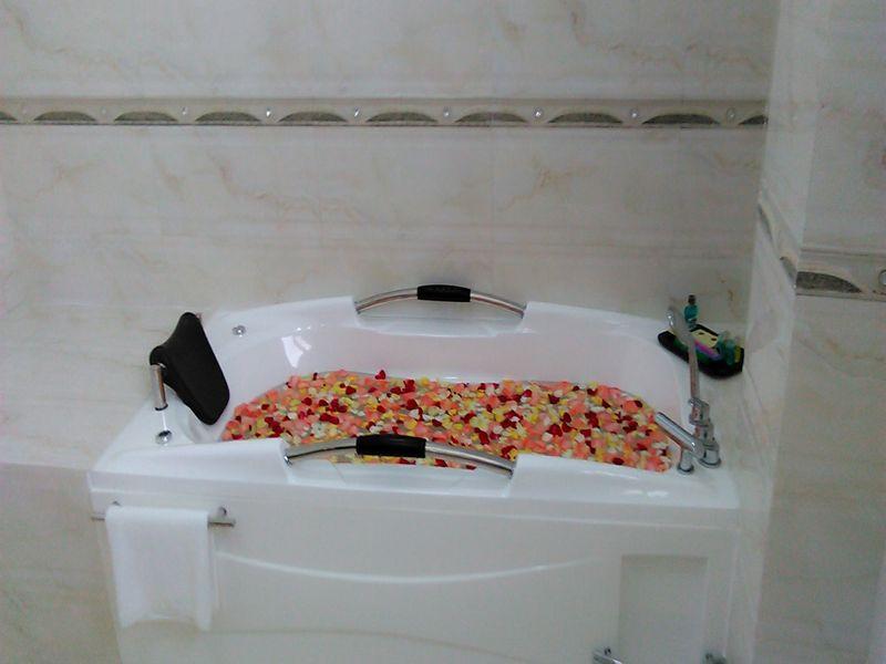 Famous Parami Hotel