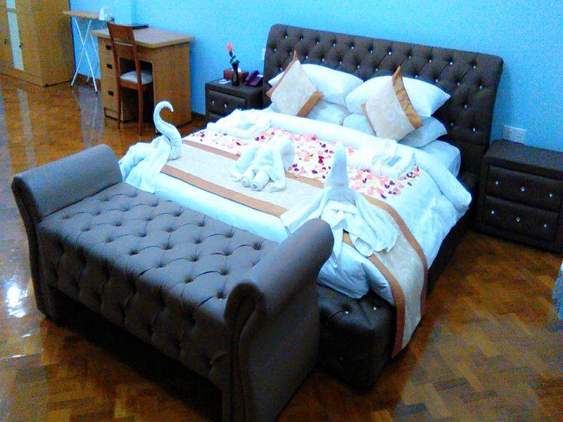 Famous Parami Hotel