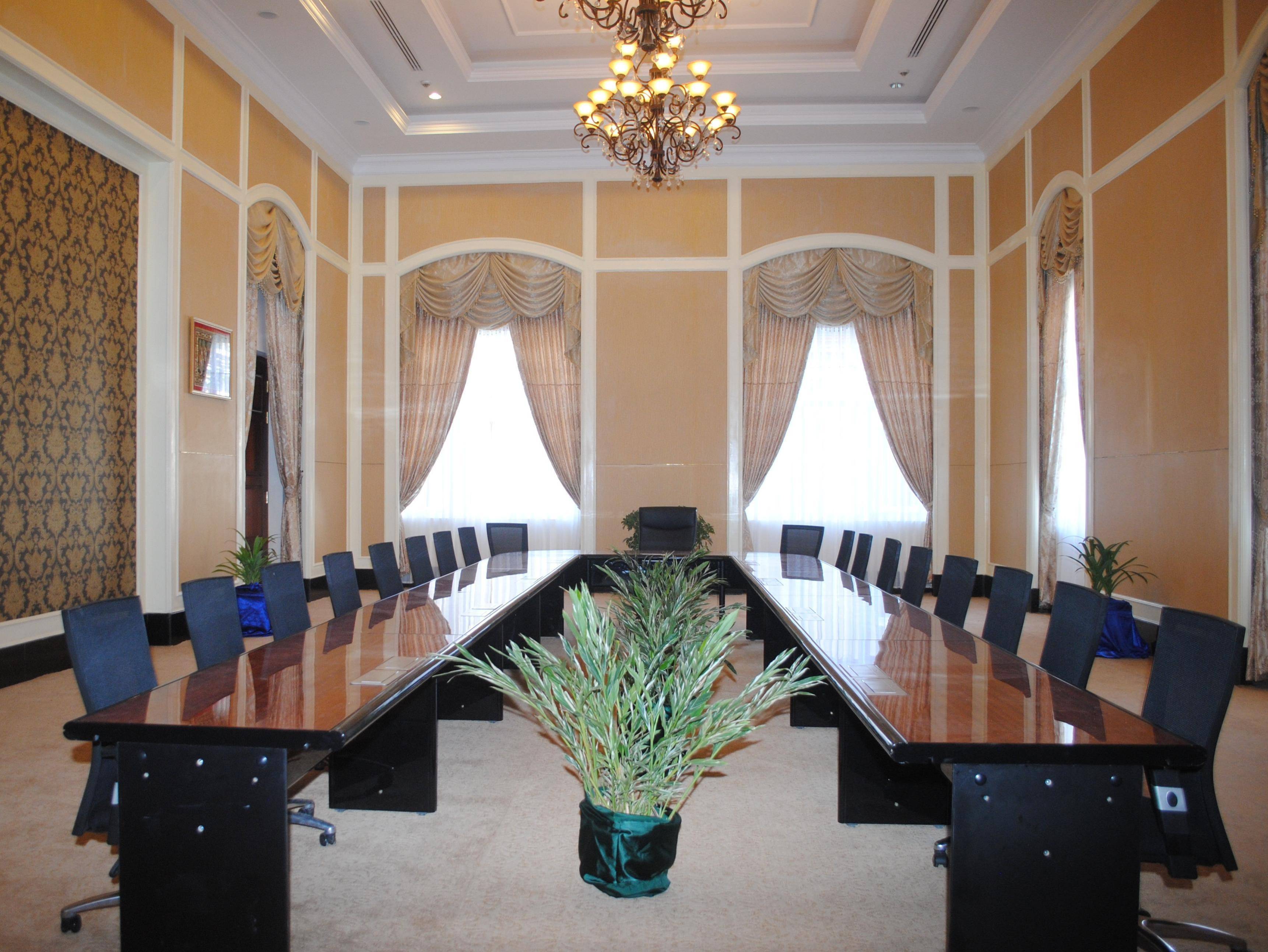 Grand Amara Hotel