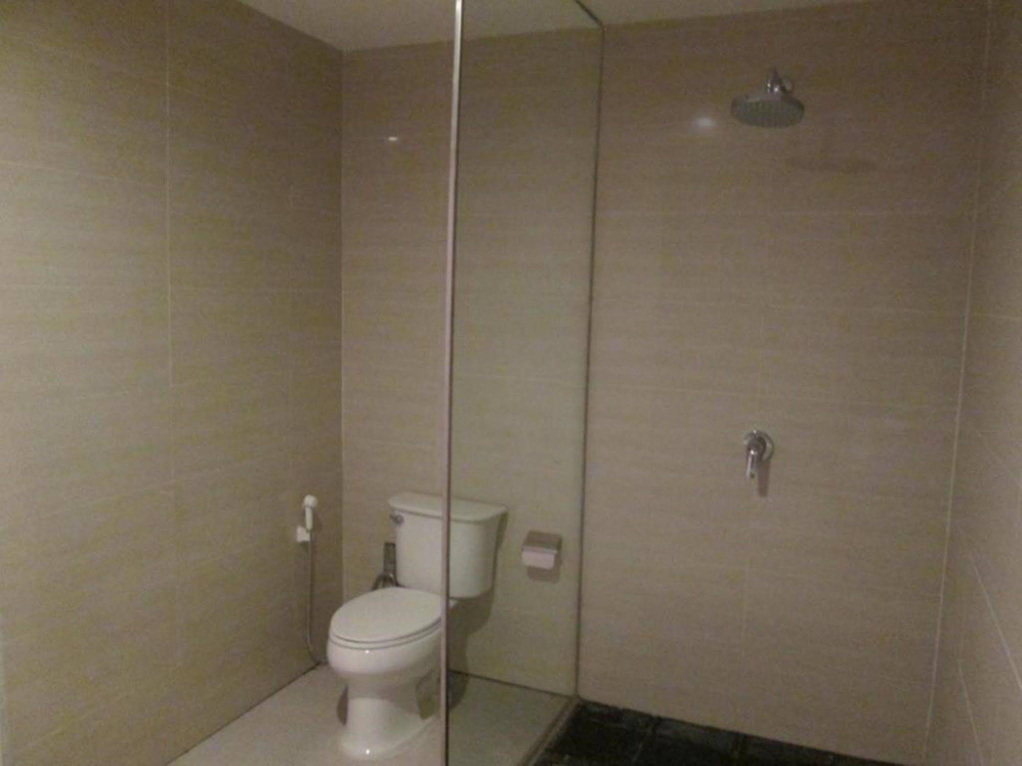Man Myanmar Hotel