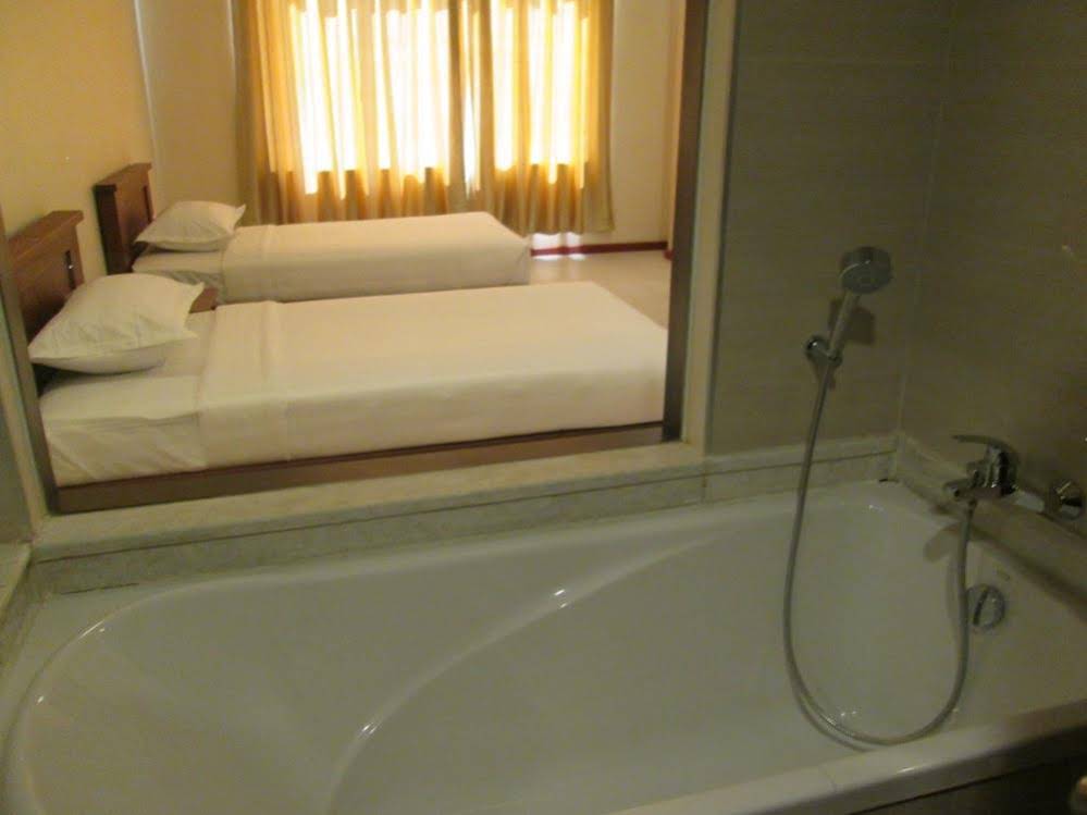 Man Myanmar Hotel