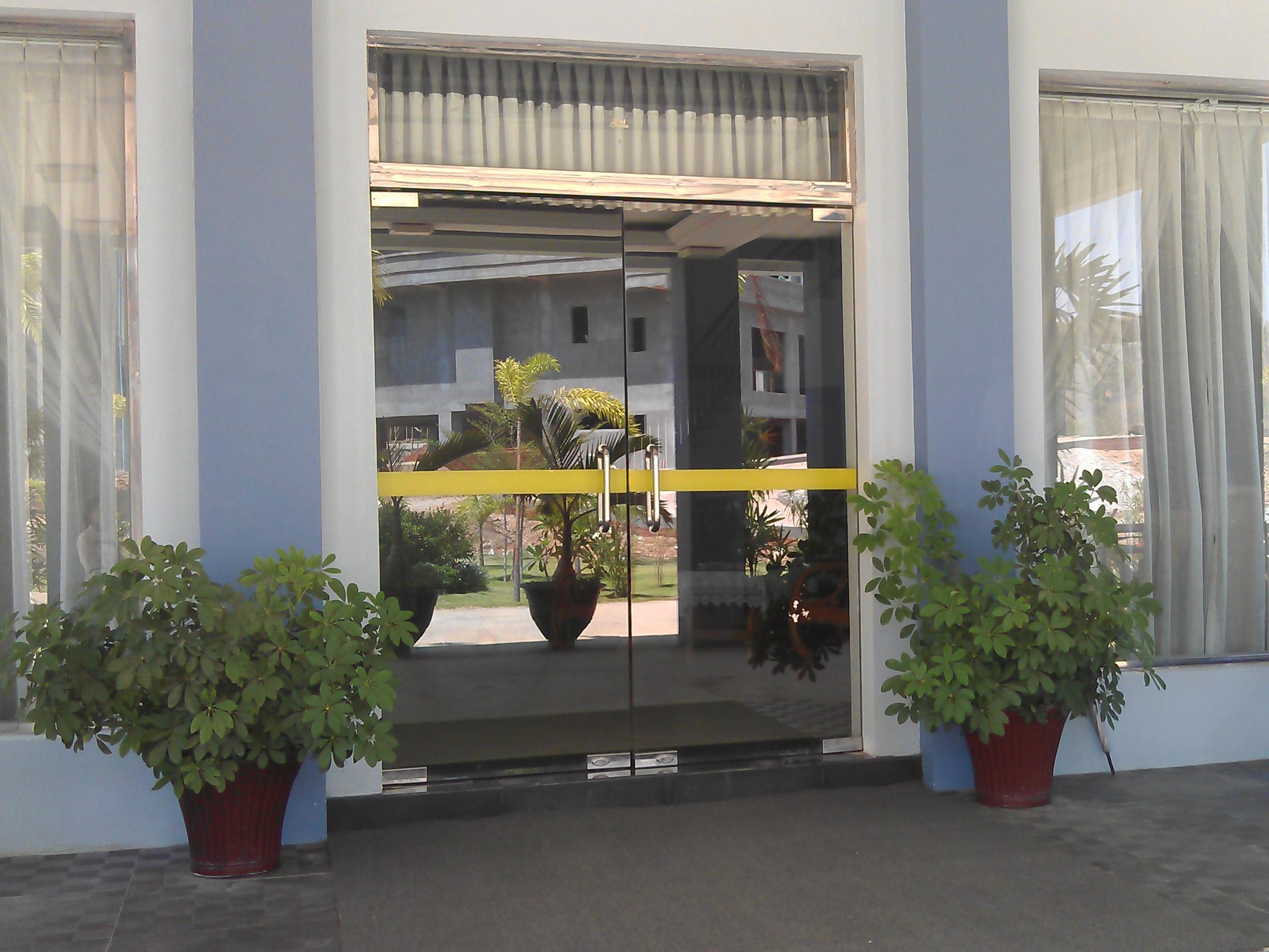 Nandar Thiri Hotel