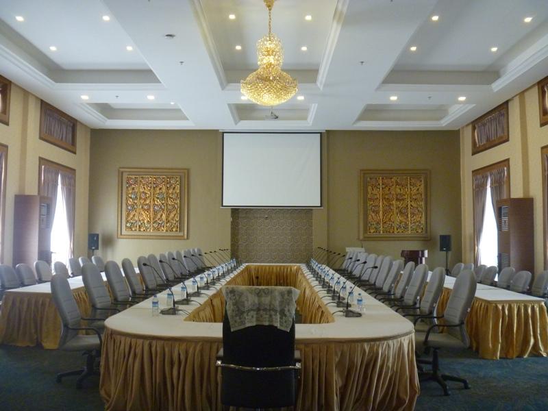 Royal President Hotel