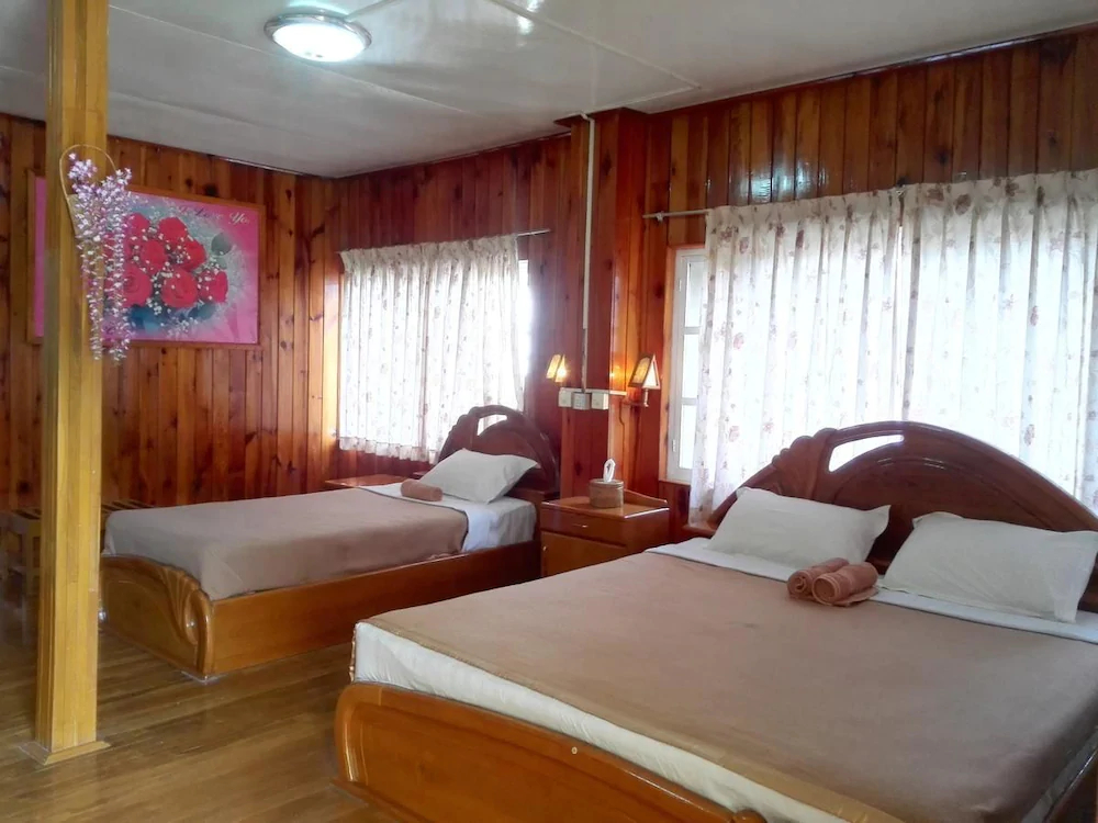 Bright Hotel
