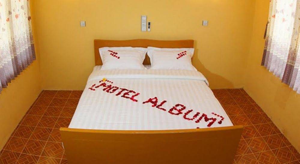 Motel Album