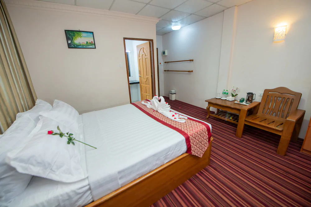 Yangon Urban Hotel