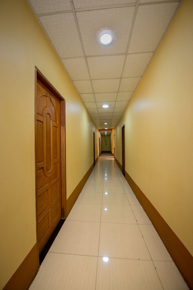 Yangon Urban Hotel