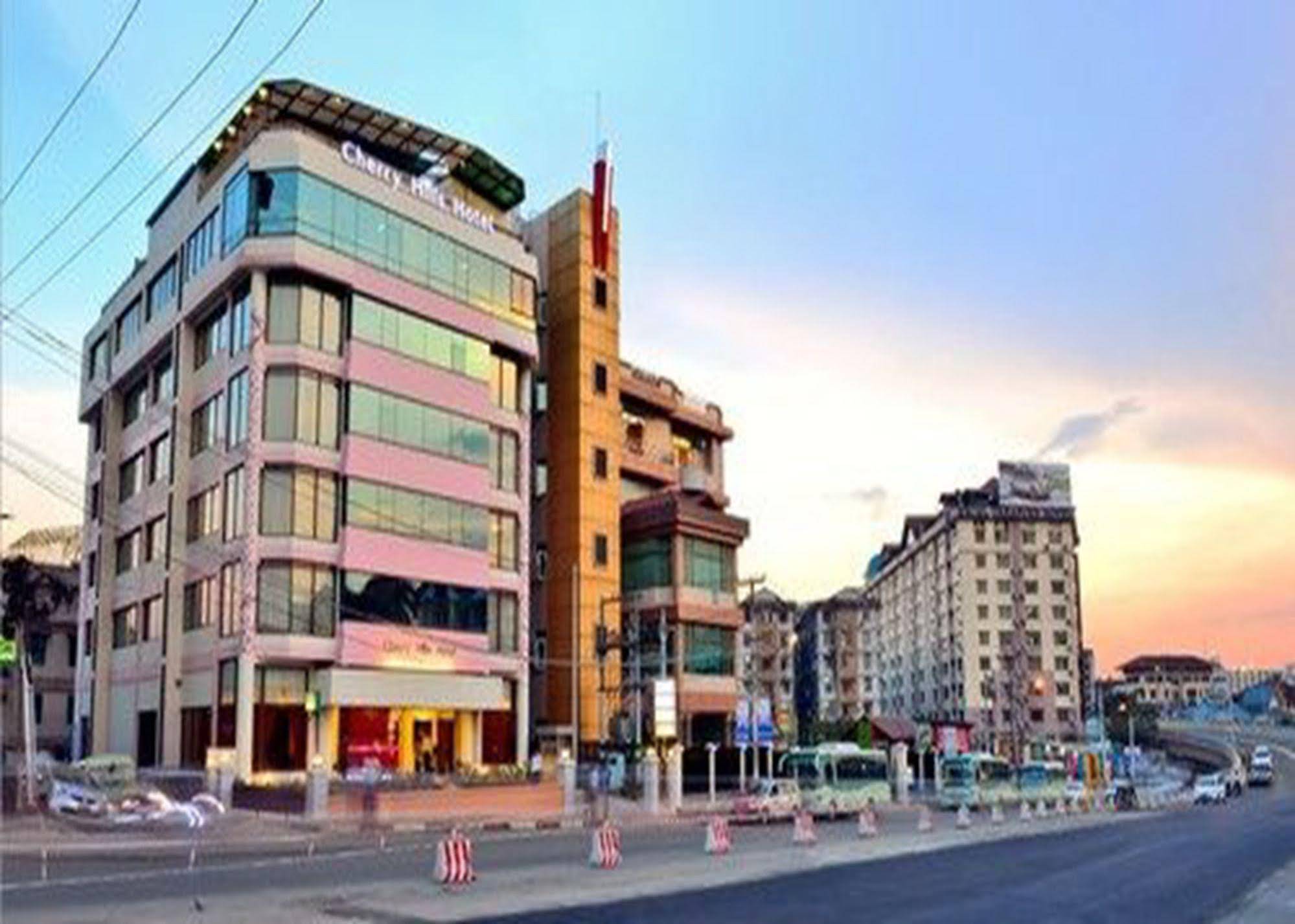 Cherry Hills Hotel