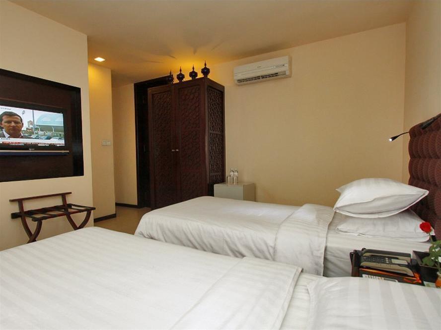 East Hotel Yangon