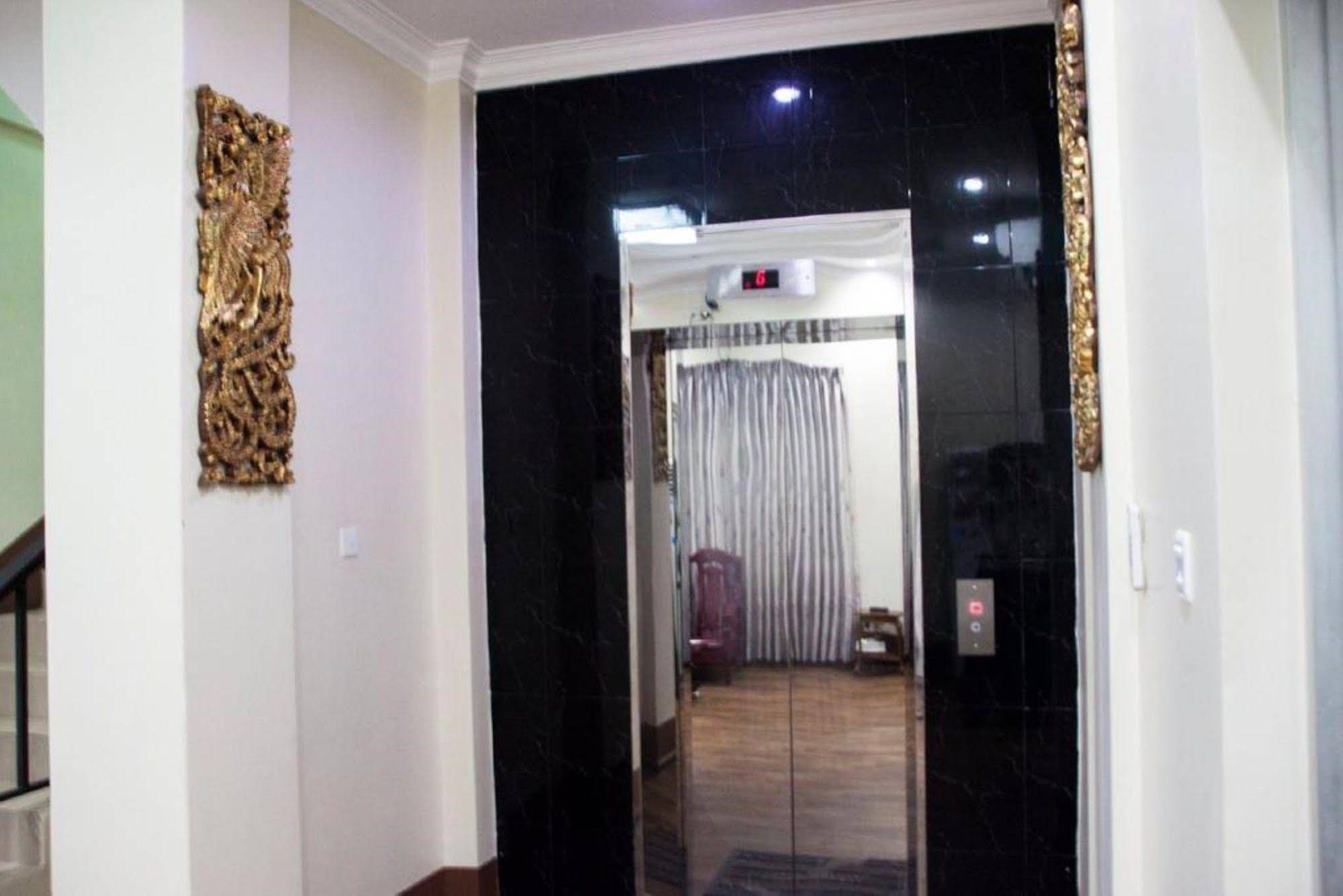 Fame Hotel