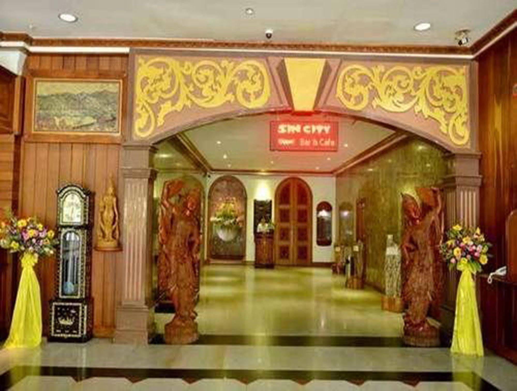 Golden Butterfly Hotel