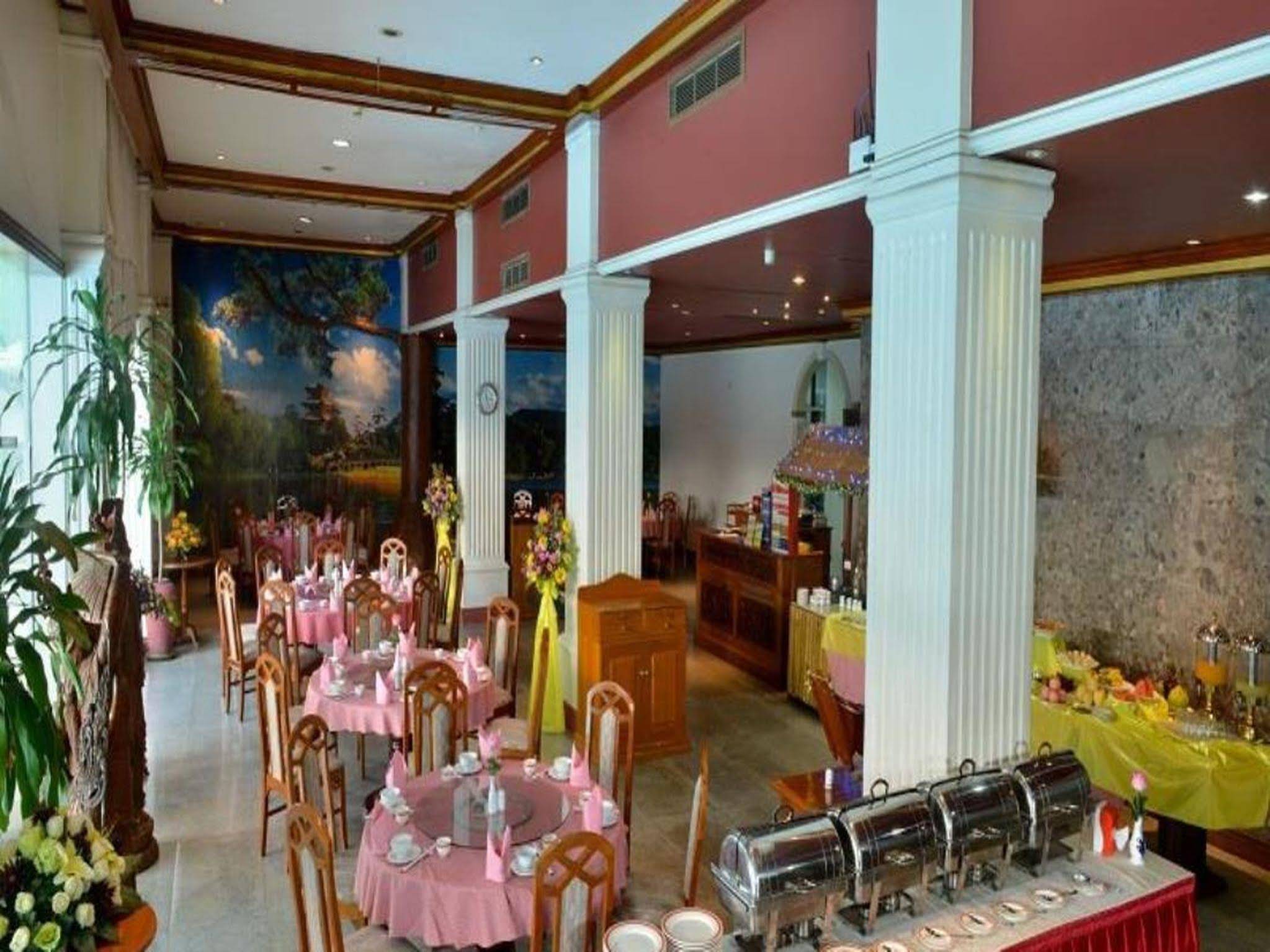 Golden Butterfly Hotel