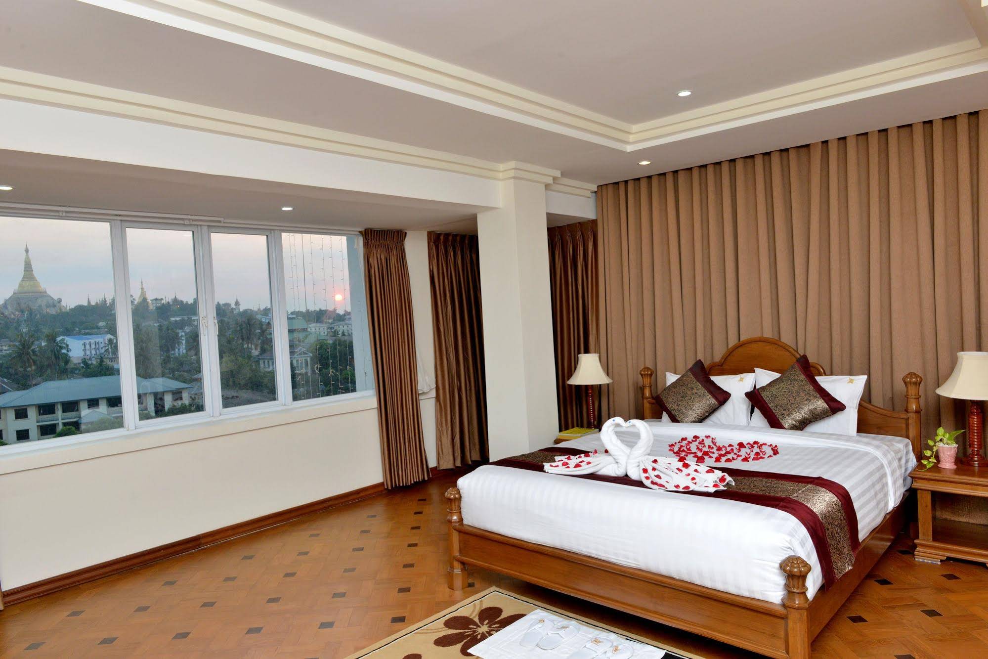 Golden Butterfly Hotel
