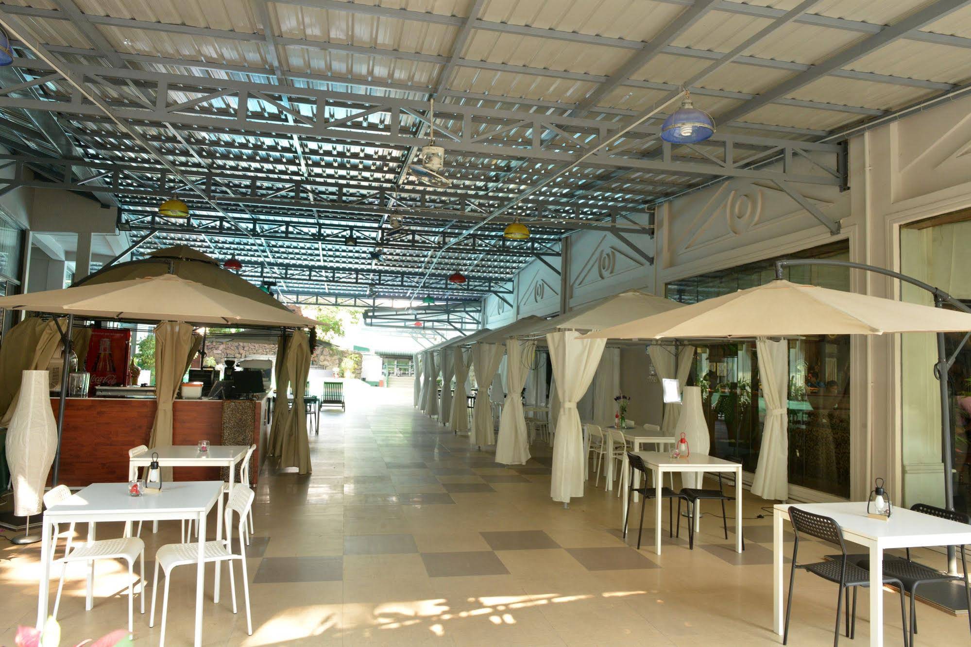 Golden Butterfly Hotel
